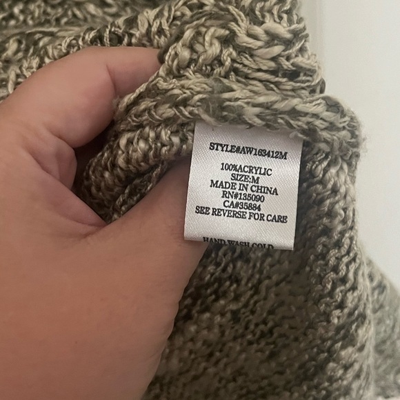 Altar’d State Green White Knit Sweater Size Medium - Picture 6 of 7